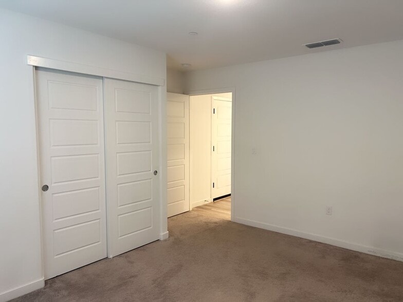 Building Photo - 7447 Chadbourne Wy