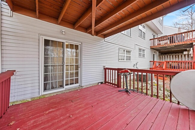 Building Photo - 4 Woodbine Dr