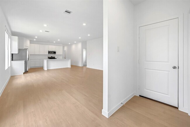 Building Photo - 26139 Sea Rosemary Ln