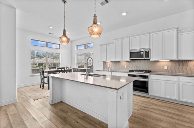 Building Photo - 23426 Yaupon Hills Dr