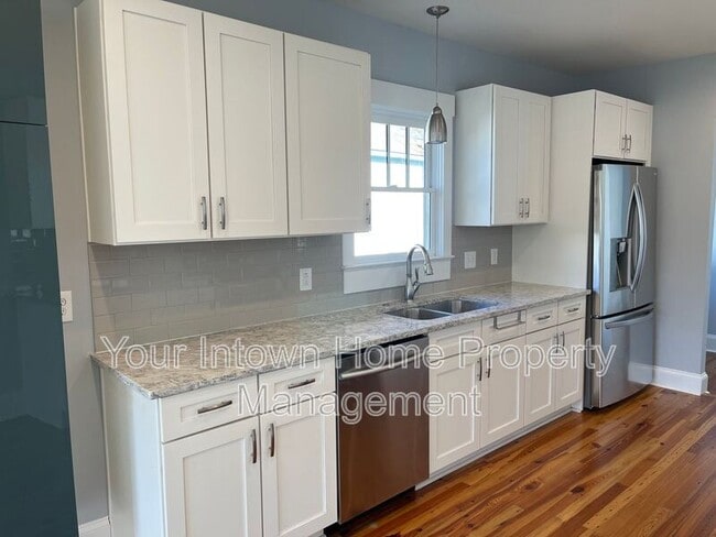 Building Photo - 228 Mayson Ave NE