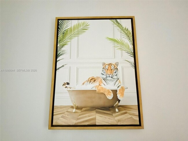 Building Photo - 121 NE 5th St