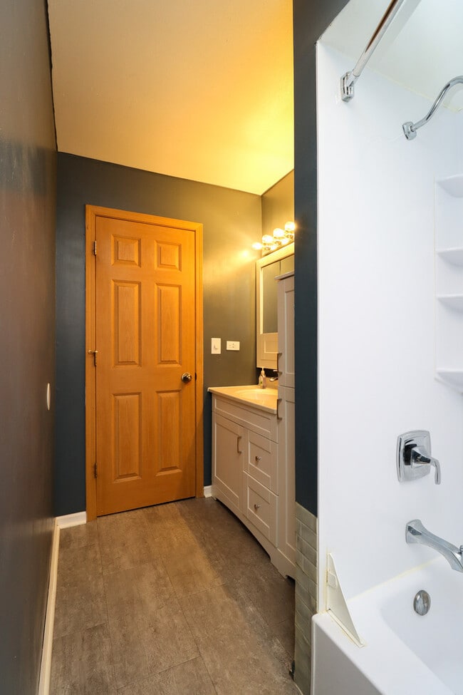 Building Photo - 500 Westwood Ave