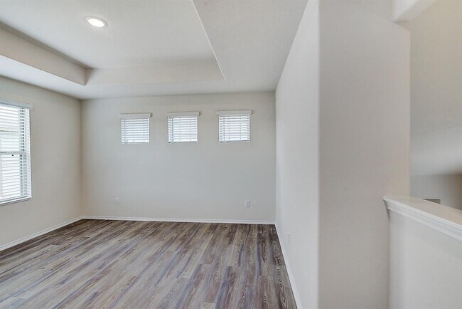 Building Photo - 14316 BROADLEAF CT