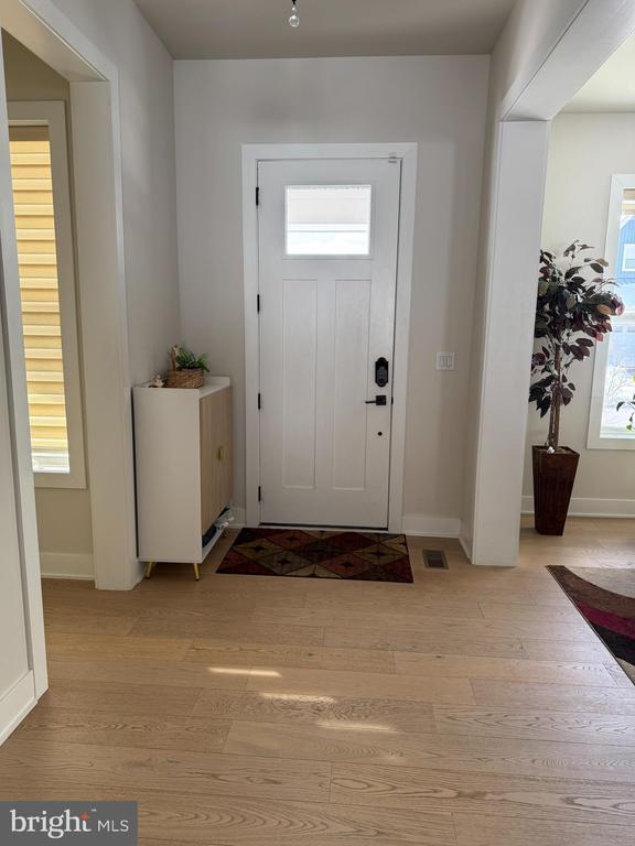 Building Photo - 125 Maggie Ln