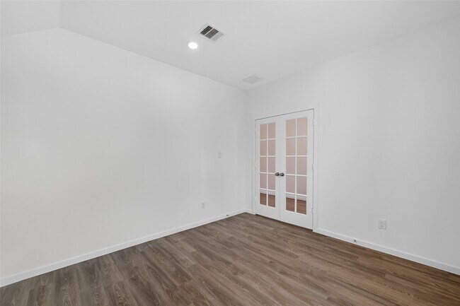 Building Photo - 3013 Myrtle Bch Ln