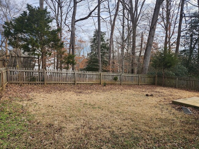 Building Photo - Beautiful Home in Williamsburg