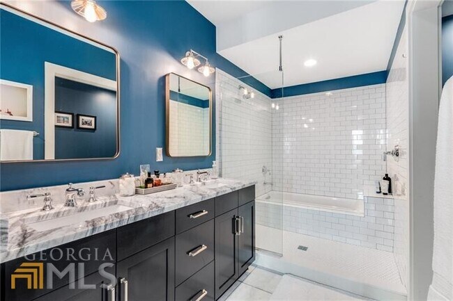 Building Photo - 1100 Howell Mill Rd NW