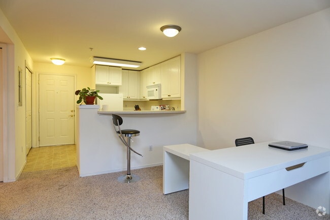 Interior Photo - Yugo Seattle Rivendell