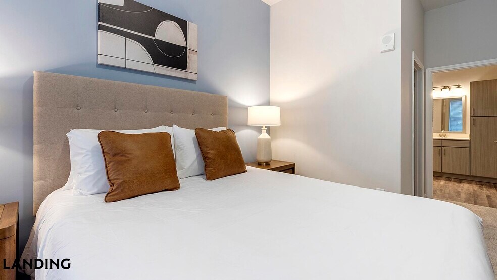 Building Photo - 5340 Periwinkle Hl Ave