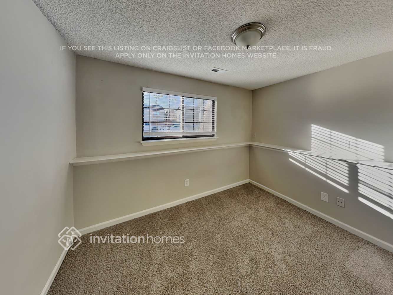 Building Photo - 12150 Bellaire St