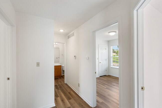 Building Photo - 4302-4304 Cheryl Ct.