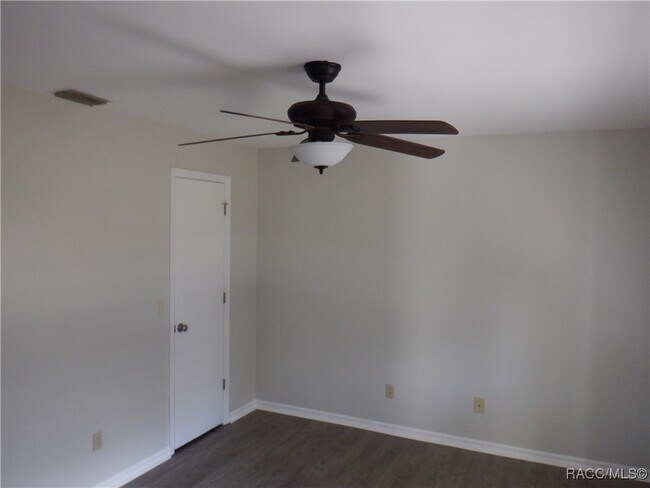 Building Photo - 4441 S World Way
