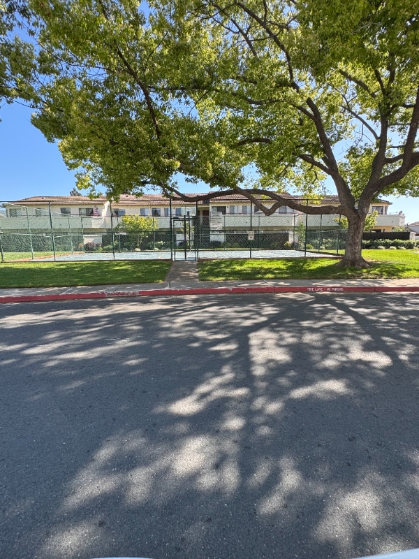 Building Photo - 5085 Valley Crest Dr