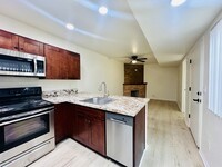 Building Photo - Renovated 2 Bedroom with New Flooring! Des...