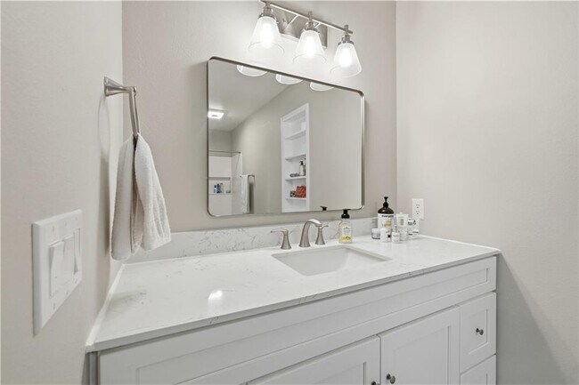 Building Photo - 4 Wendron Cir