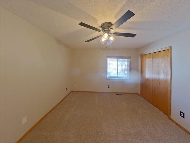 Building Photo - 9319 93rd St S