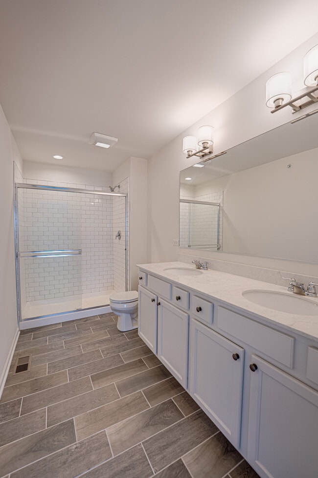 Building Photo - 4449 Monroe Ct