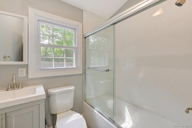 Building Photo - 2 Fairview Rd