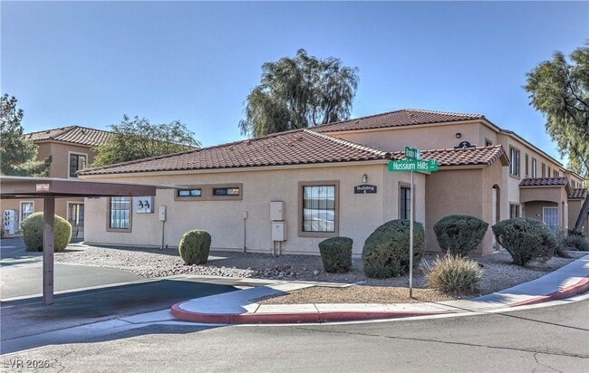 Building Photo - 2131 Hussium Hills St