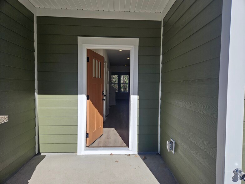 Building Photo - 31 Moon Haven Way