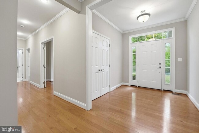Building Photo - 42240 Hiddenwood Ln