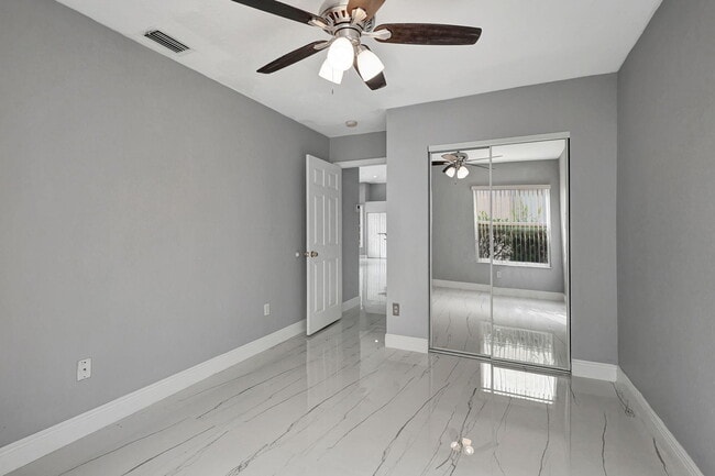 Building Photo - 4190 Bahia Isle Cir