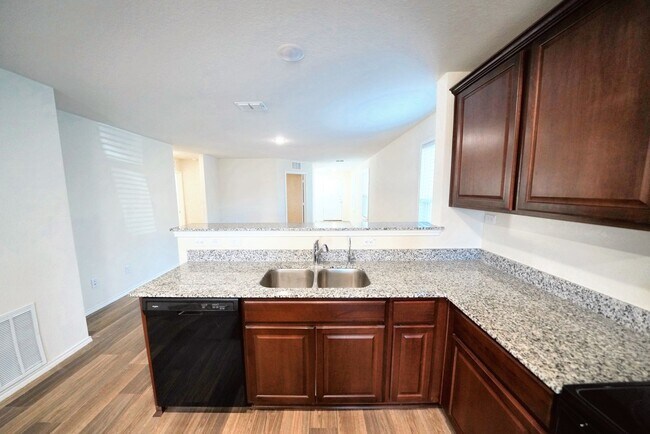 Building Photo - Stylish Move-In Ready Home in Rosillo Ranch, San Antonio, TX - Realtor Commission: $400
