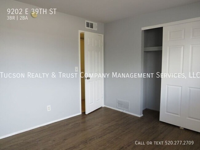 Building Photo - 9202 E 39th St