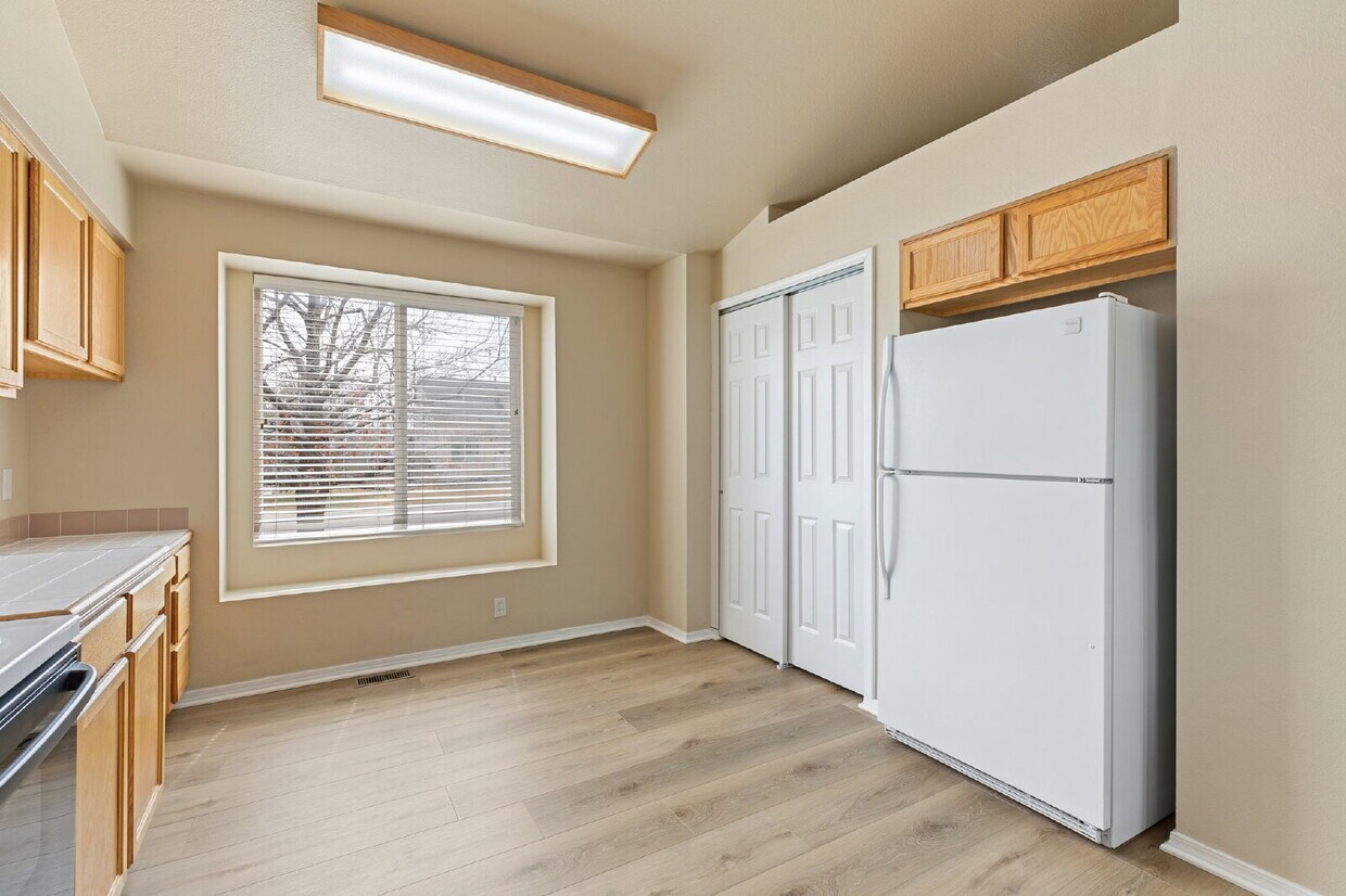 Building Photo - Move-In Ready Ranch Offering Comfort and C...
