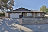 Building Photo - 5427 W Seldon Ln