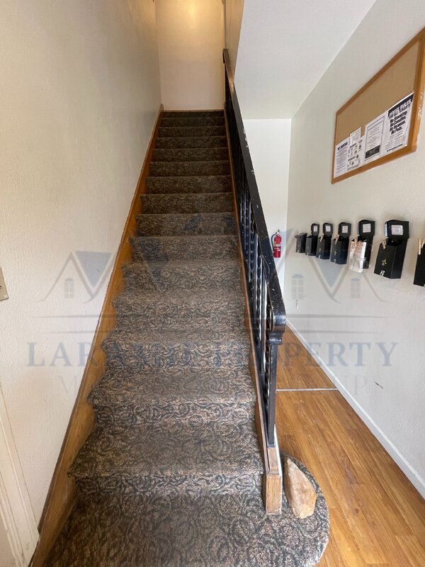 Building Photo - 407 1/2 S 5th St