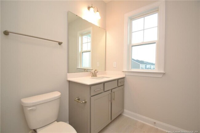 Building Photo - 421 Canyon Spring Trl