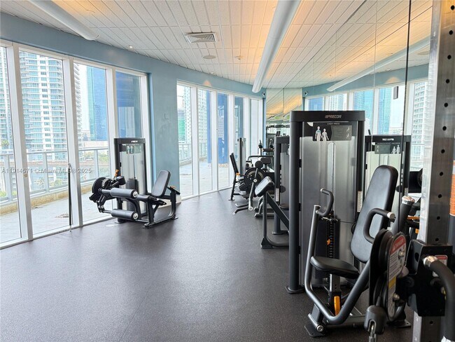 Building Photo - 185 SW 7th St