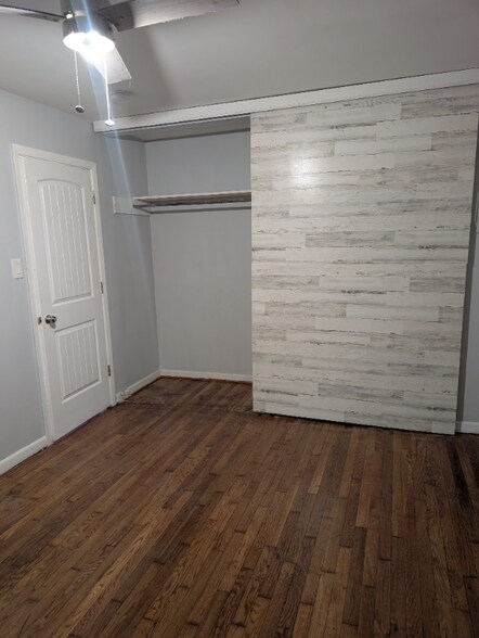 Building Photo - 2235 Union Rd SW