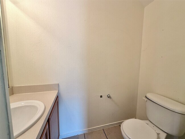 Building Photo - 23854 Township Elm St