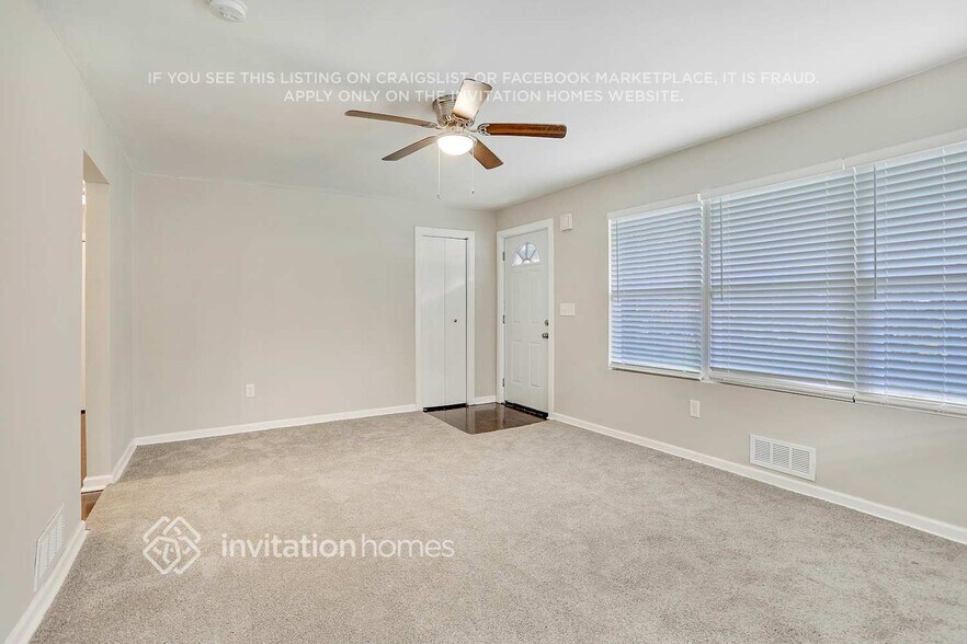 Building Photo - 2284 Headland Dr