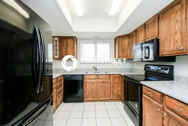 Building Photo - 4 Bedroom Pet-Friendly Home in Apache Junction, AZ with Main Street Renewal