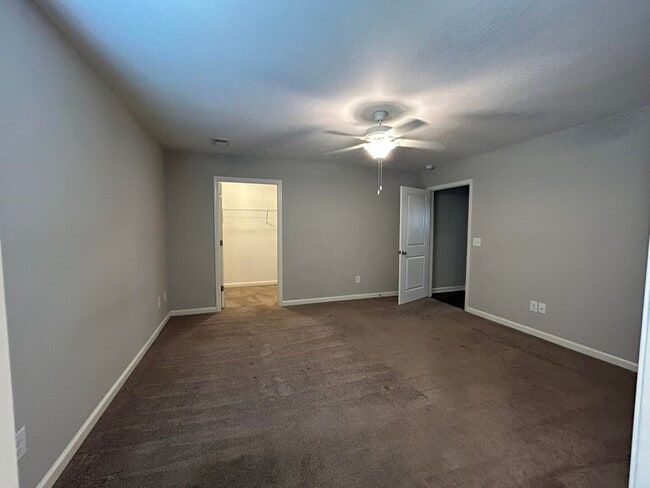 Building Photo - 610 Constitution Dr