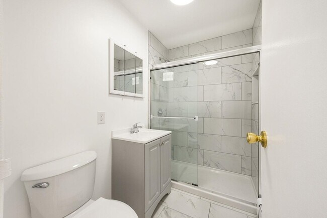 Building Photo - 1474 68th St