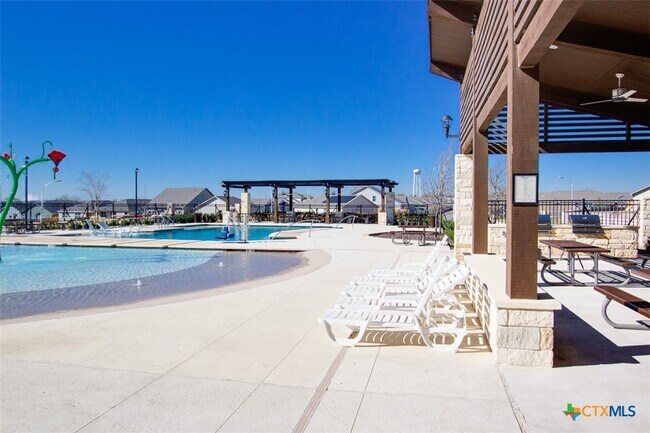 Building Photo - 1915 Chiffchaff