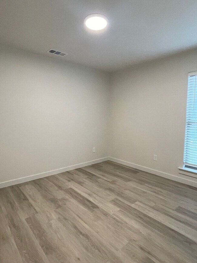 Building Photo - NEW 2026 Buld in Hometead 3/2/2