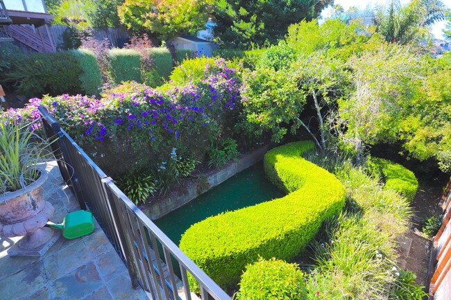 Building Photo - Noe Valley: Italianesque Three Level Home ...