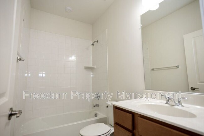 Building Photo - 9882 Hopkins Lp