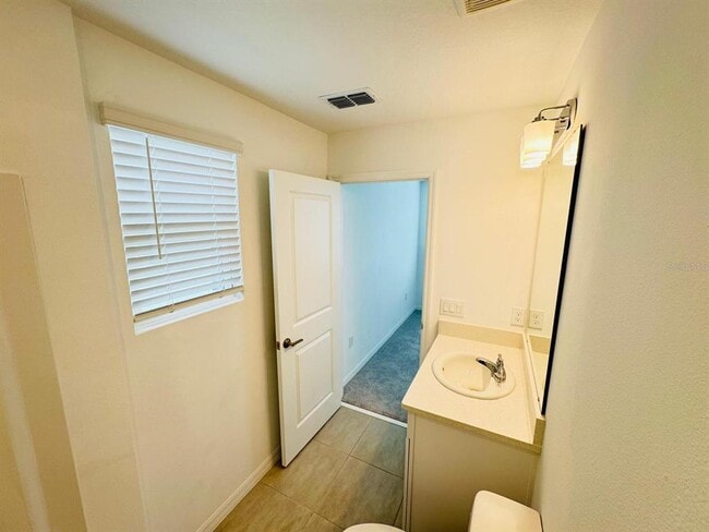 Building Photo - 3140 Skyline Lp