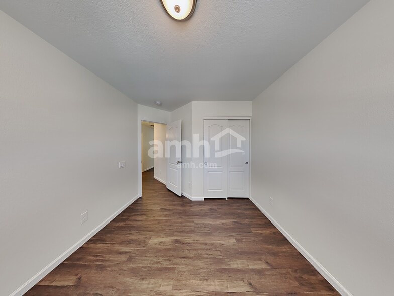 Building Photo - 12955 W Catalina Dr