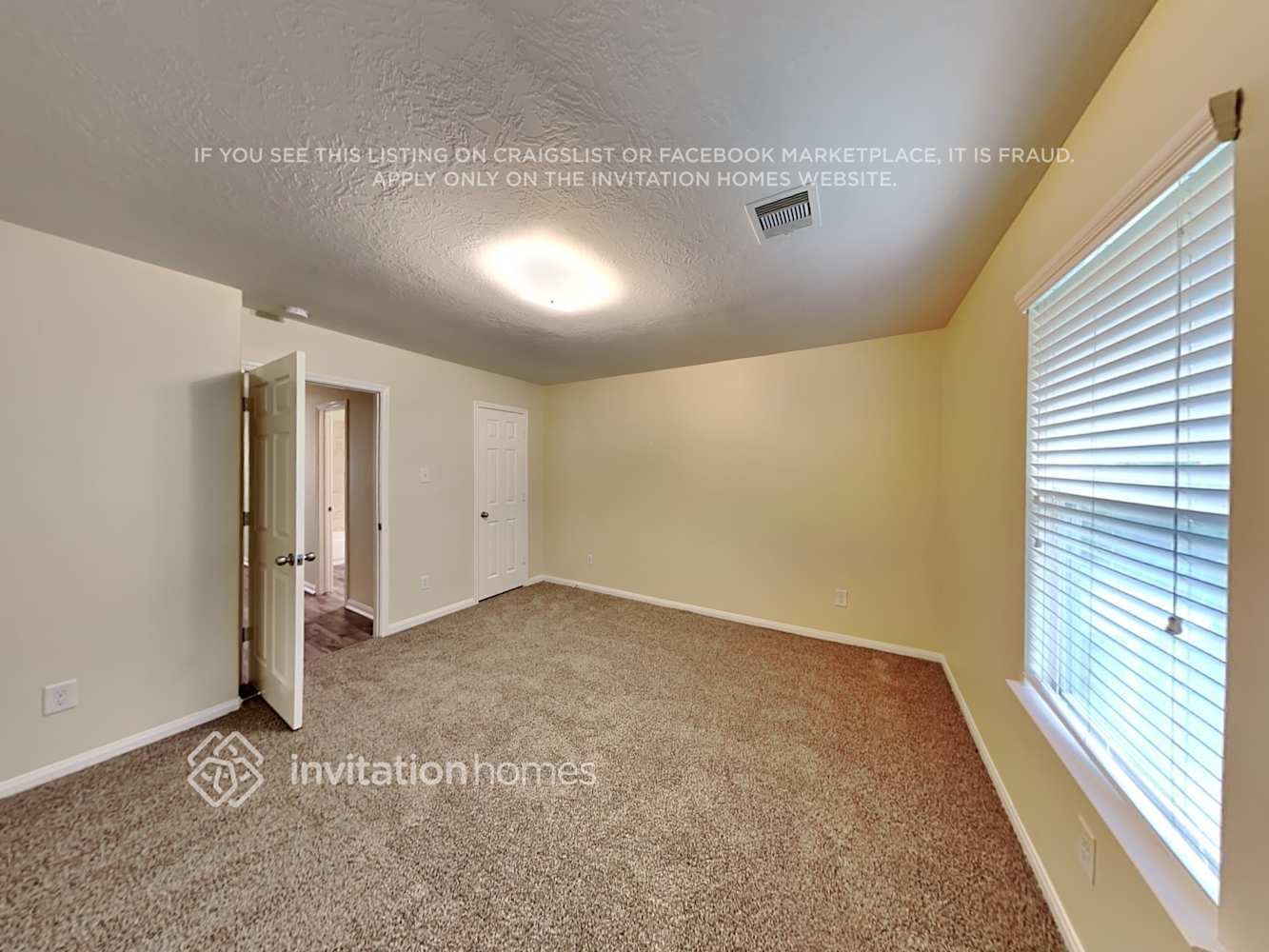 Building Photo - 8670 Chaletford Dr