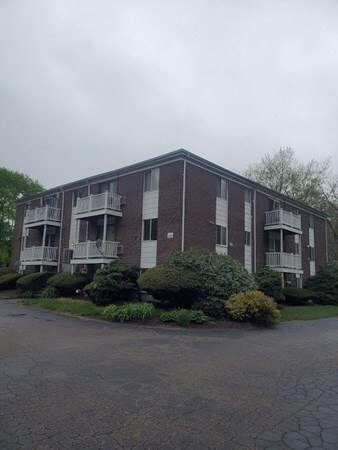 Building Photo - 50 Francis St