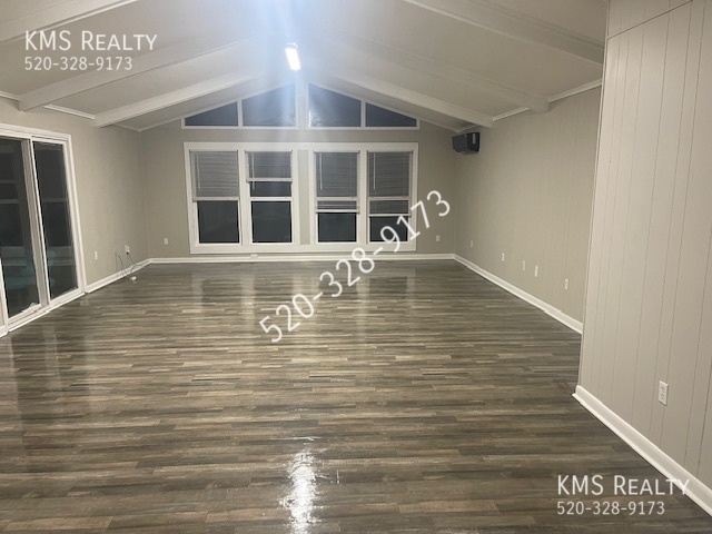 Building Photo - 3 Bed / 2 Bath Home - OWNER/AGENT