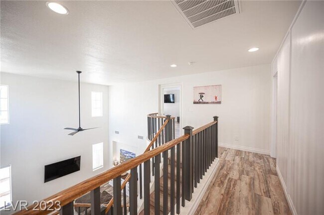 Building Photo - BEAUTIFUL 4 BEDROOM HOME!